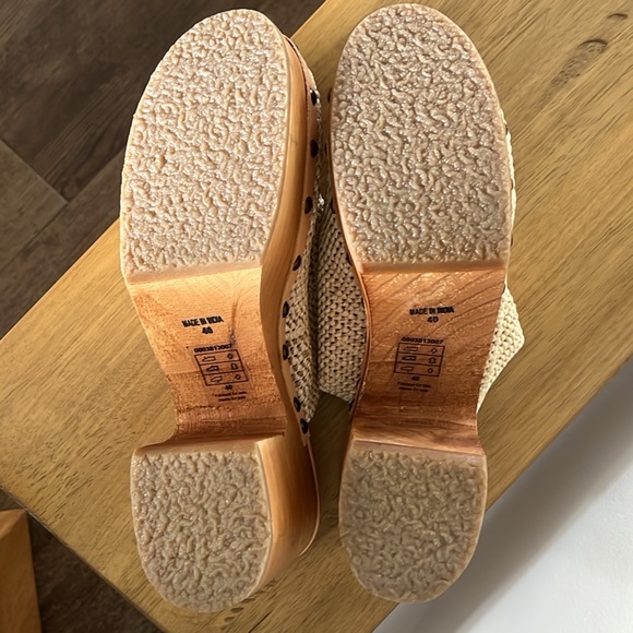 NWOT Free People Claudia Crochet Clogs - Picture 7 of 7